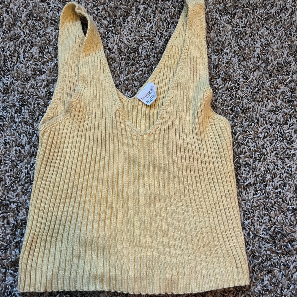 Women’s yellow tank top,